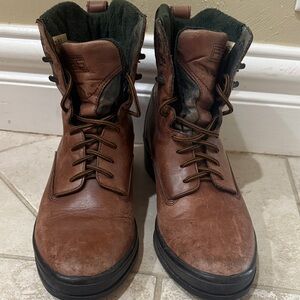 Ariat women’s  Brown Leather Boots